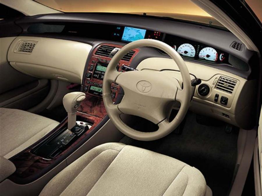  Toyota Pronard 2000 года  (фото 9 из 9)